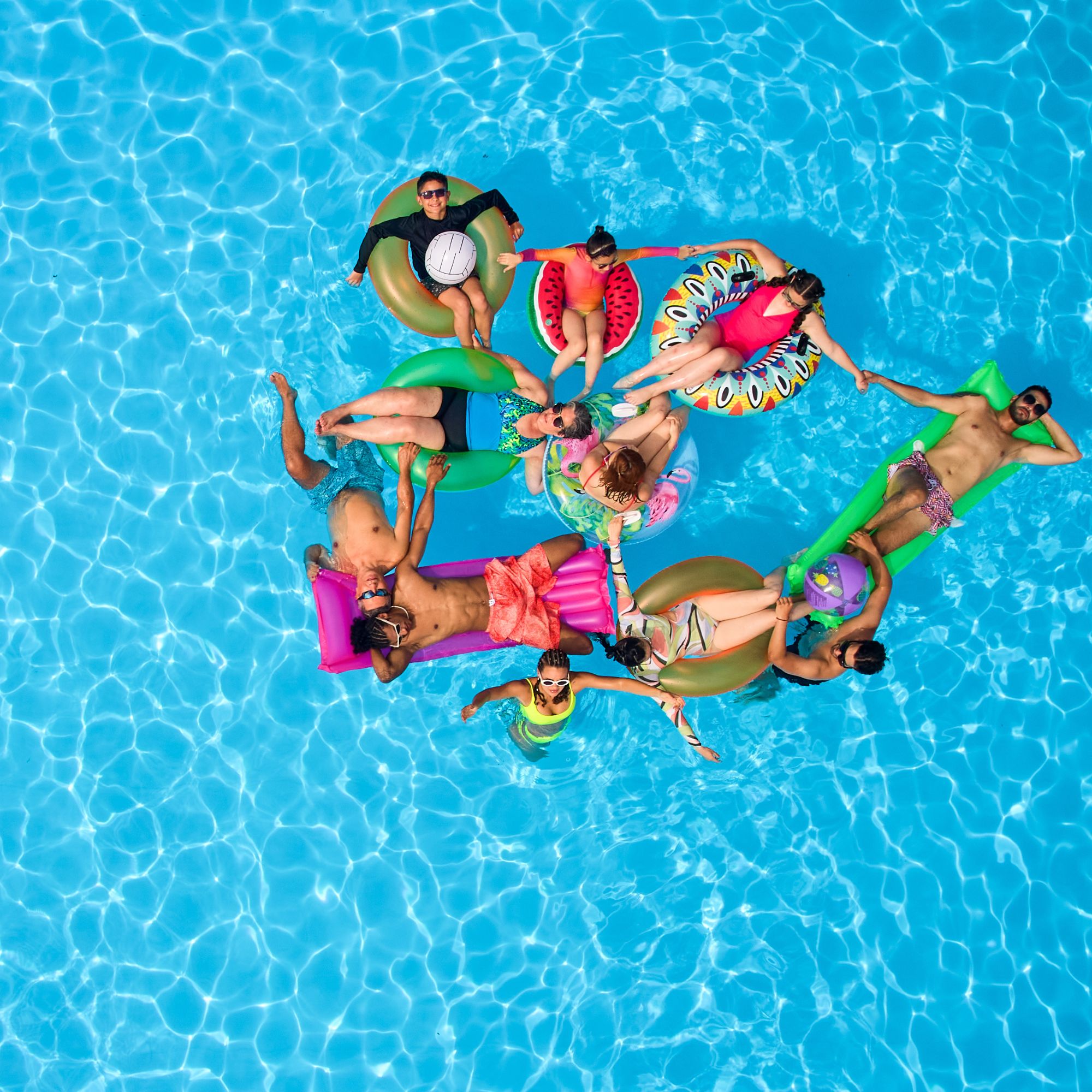 Por qué parque acuático Lagosol cerca de Bogotá anunció cierre entre abril y mayo