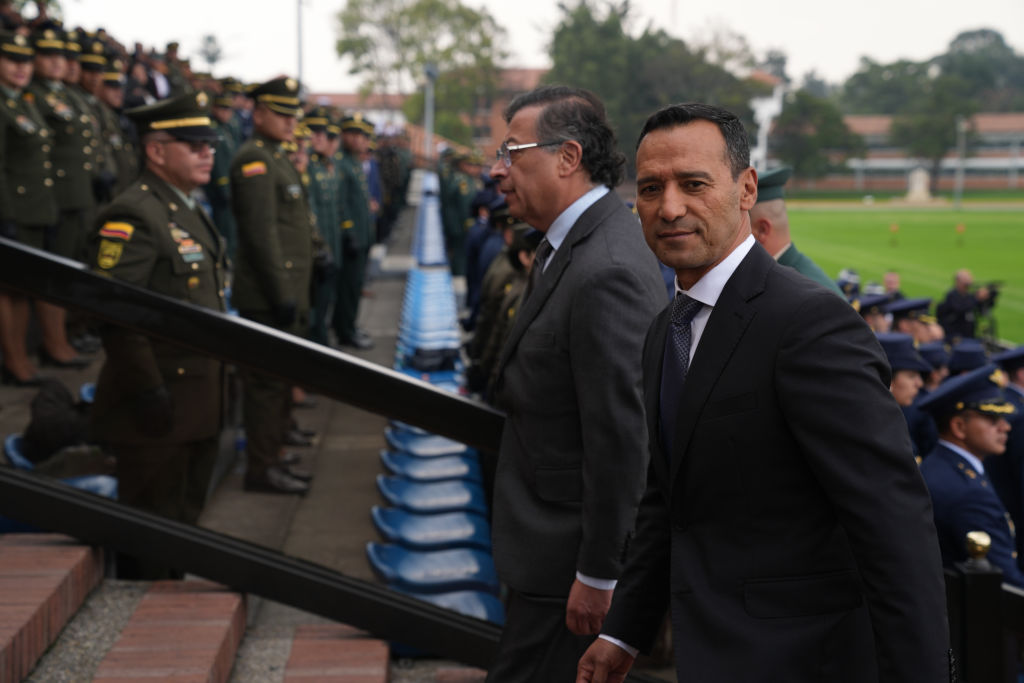 Mindefensa niega plan para atentar contra Iván Cepeda según presidente Petro