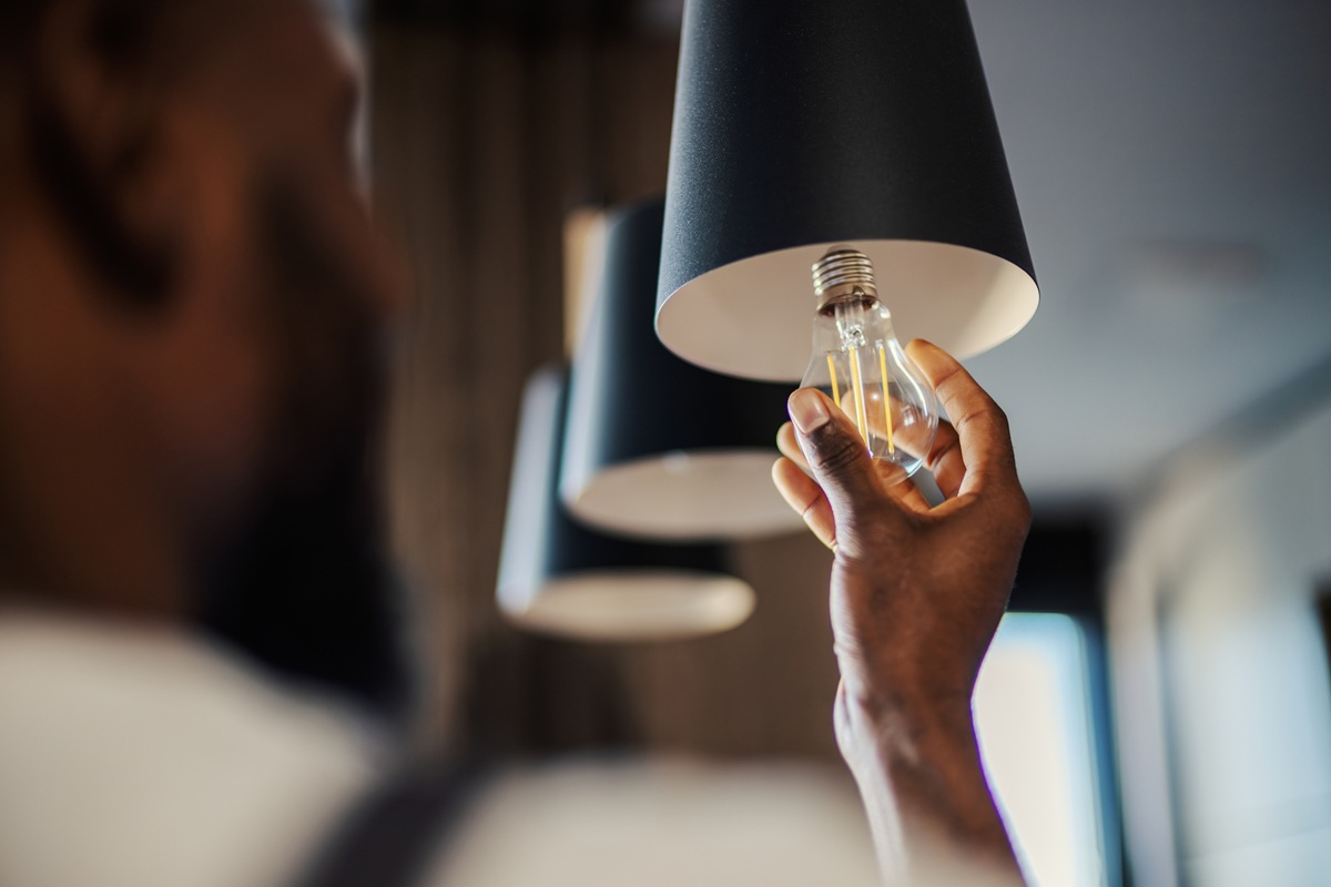 Factura de la luz subirá en estratos 4, 5 y 6: Gobierno explica motivos