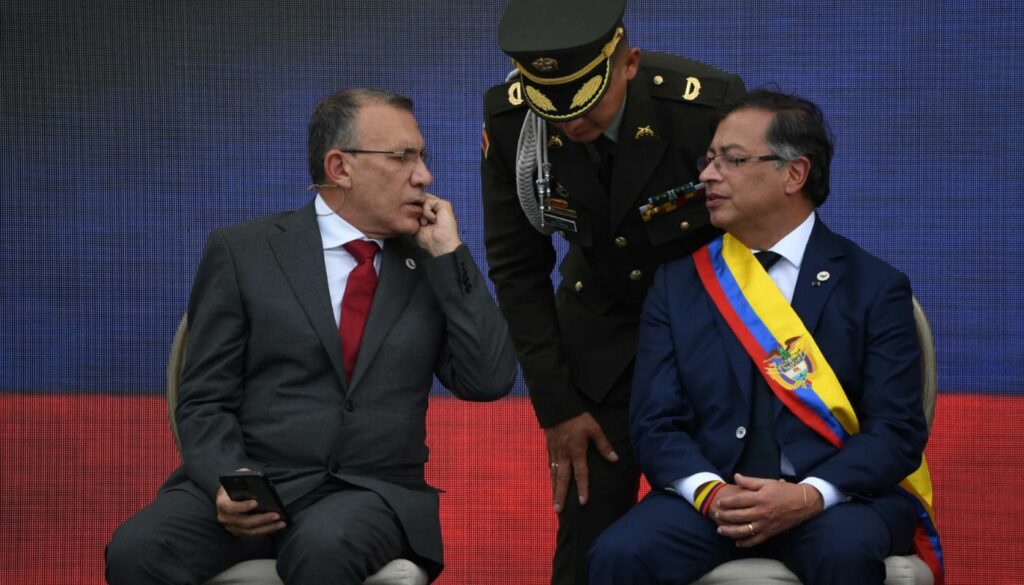 Roy Barreras en posesión de Gustavo Petro / AFP