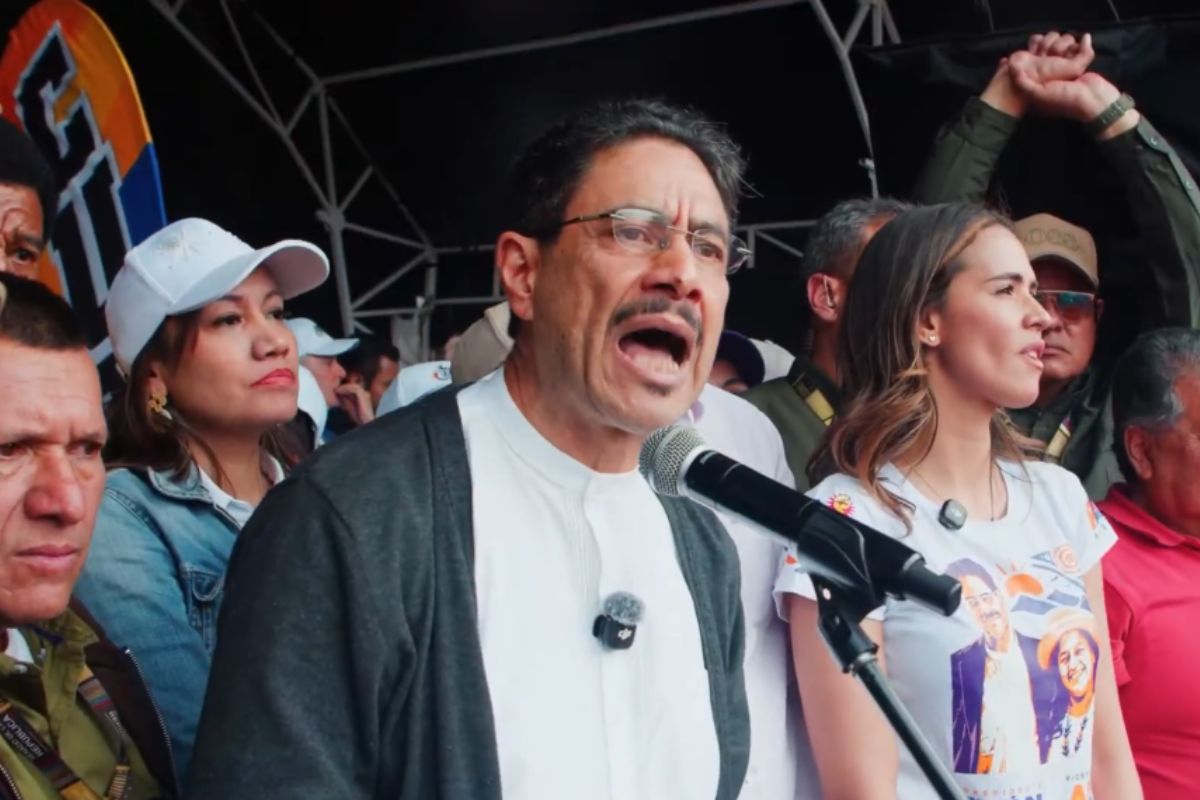 Marchas en Bogotá hoy Plaza de Bolívar: Iván Cepeda dio discurso con poca gente