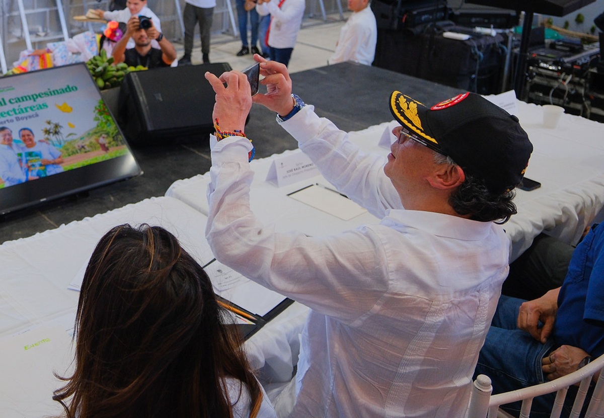 15 días revelan talante del Gobierno Petro frente a la libertad de prensa