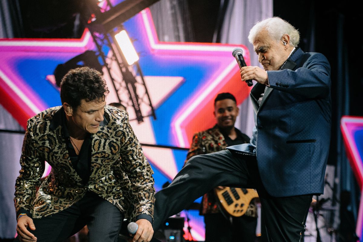 Silvestre Dangond y Juancho de la Espriella en el Festival Vallenato 2026. Resumen del concierto "El Último Baile" en Valledupar y fecha en El Campín.