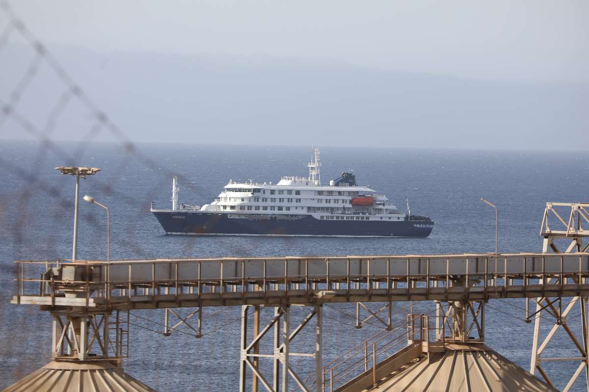 Cómo está crucero confinado en Cabo Verde por hantavirus: revelan datos en 2026