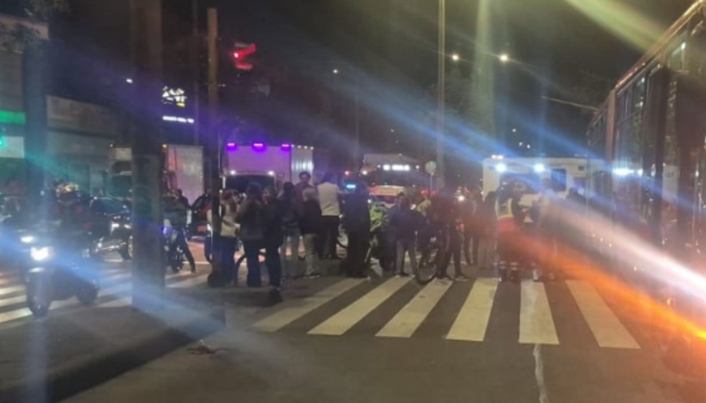 Bus de Transmilenio atropelló a peatón en Bogotá y accidente provocó trancón