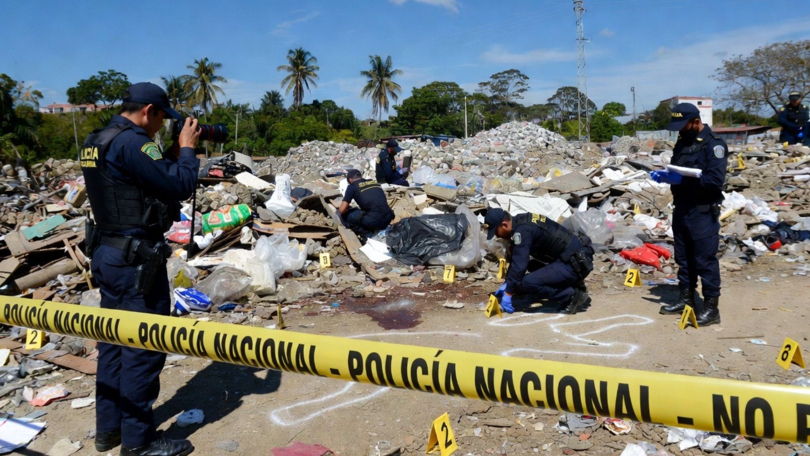 Medellín: encontraron cuerpo abandonado dentro en un basurero