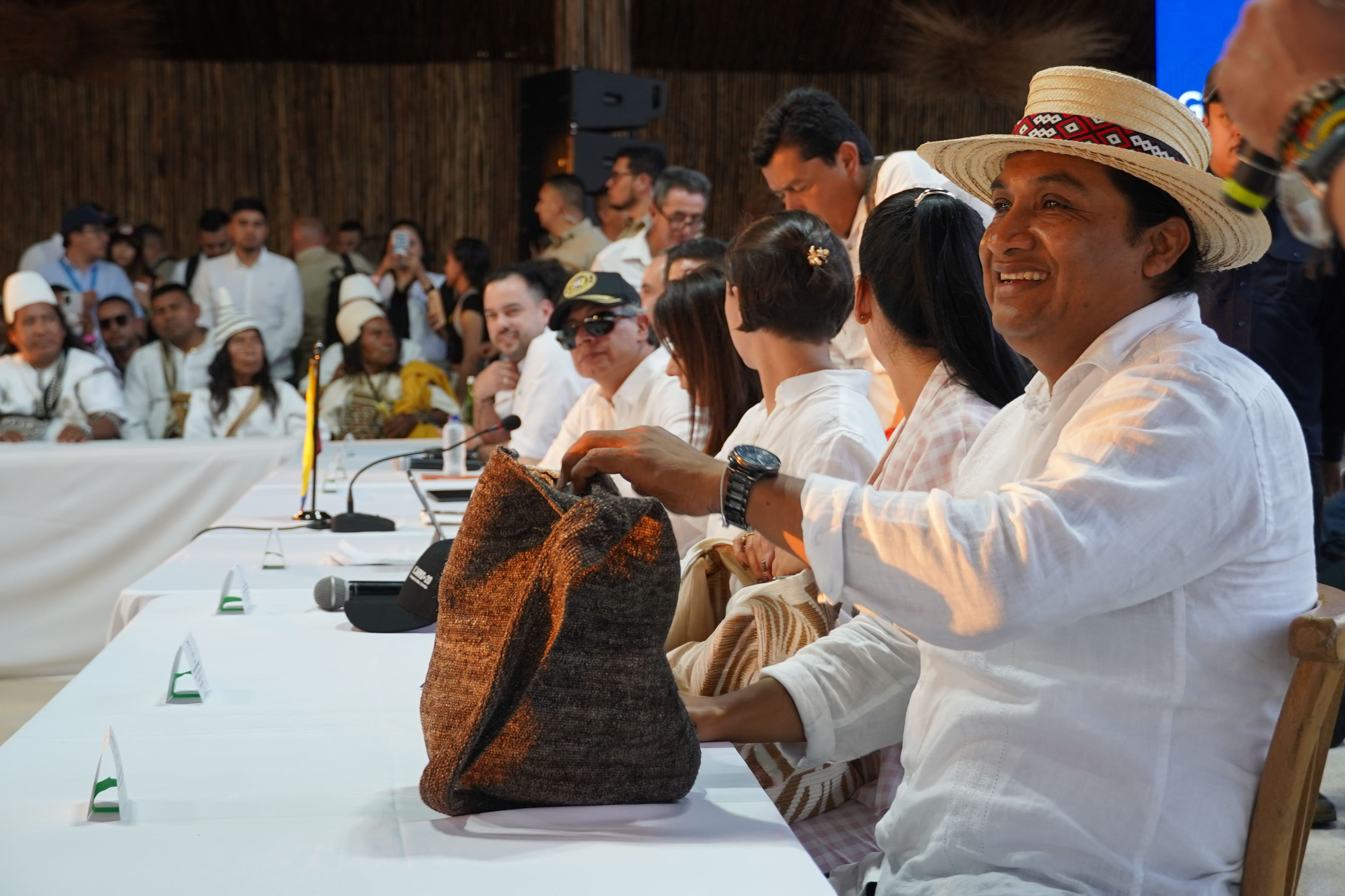 Alfredo Acosta, ministro de Igualdad. Su cartera alerta riesgos para Colombia si Congreso cierra ministerio en 2026