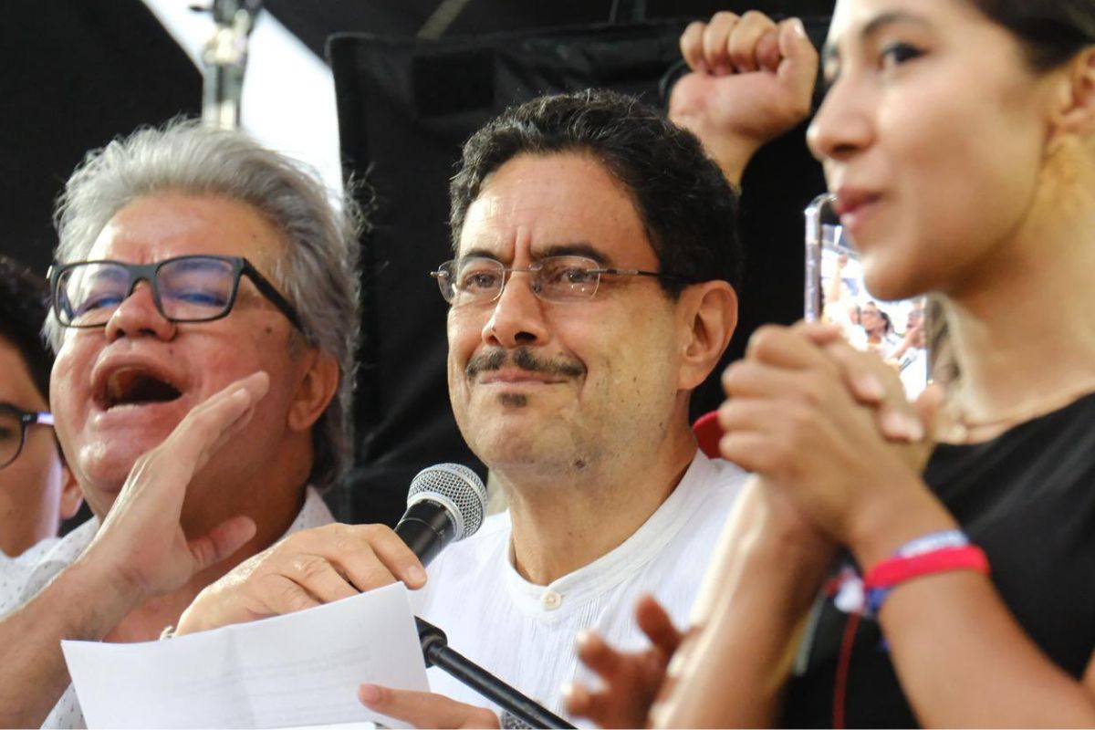 Iván Cepeda recibió el apoyo de importantes líderes del Partido Liberal como Juan Fernando Cristo y Guillermo Rivera. Polémica por orden del partido.