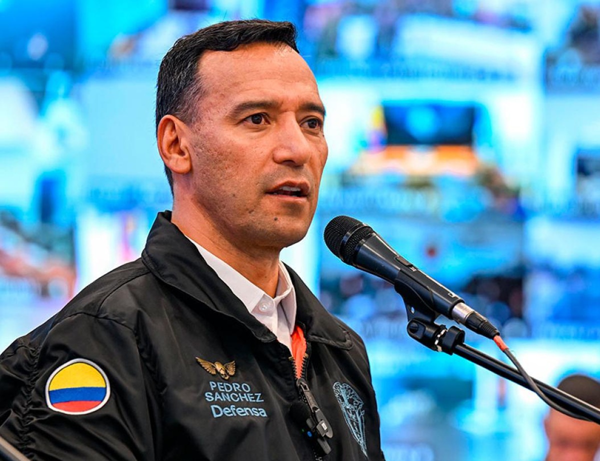Mindefensa desmiente apoyo de disidencias de ‘Calarcá’ a Iván Cepeda