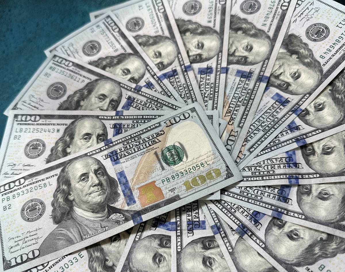 Dólar hoy continúa por encima de los $ 3.800: expertos dicen si va a subir más