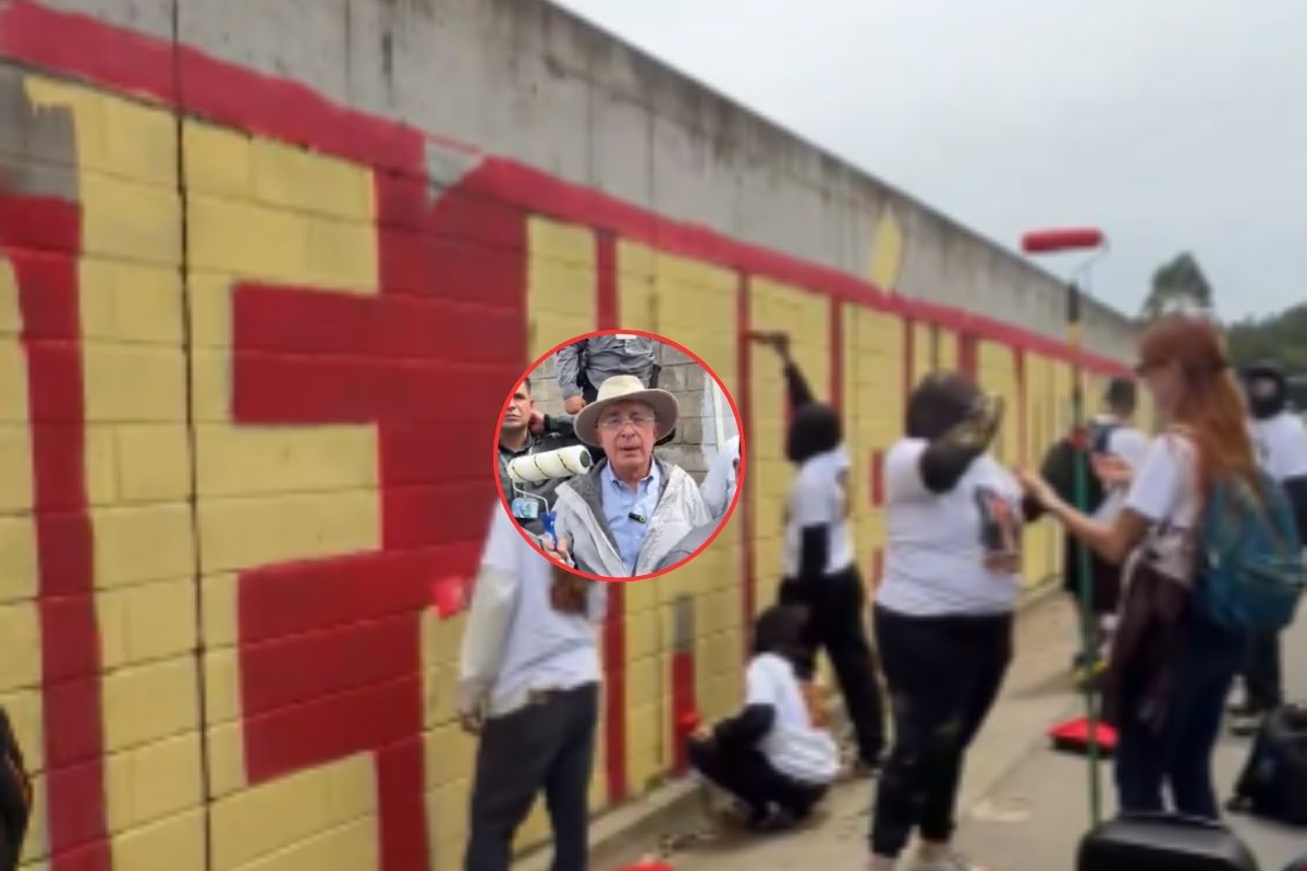 A Uribe le pintaron un mural sobre los falsos positivos al lado de su casa