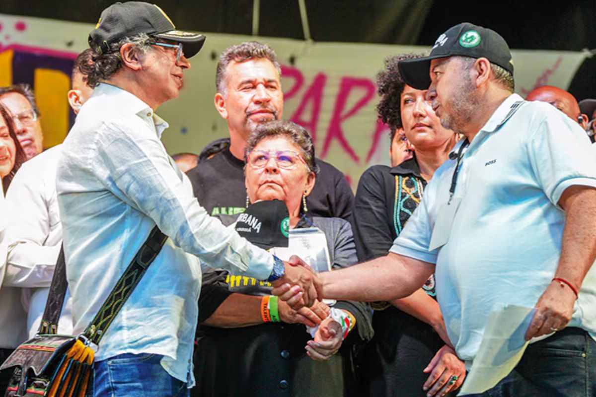 Golpe para Petro: reactivaron órdenes capturas de siete cabecillas de bandas criminales, pese a pedido del Gobierno Nacional. 