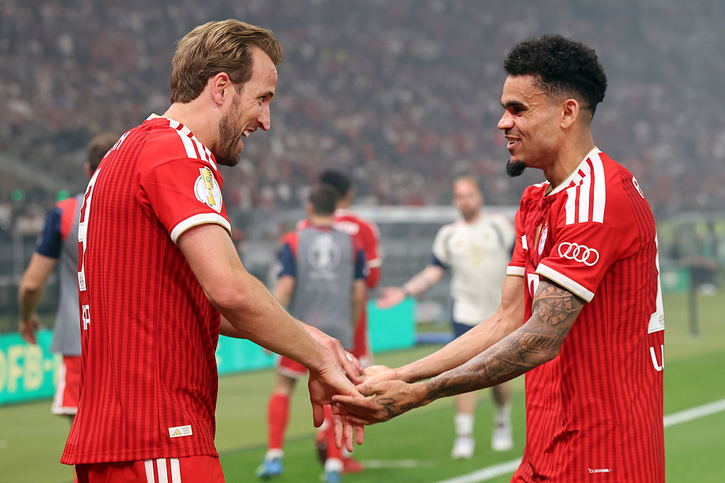 Harry Kane y Luís Diaz 