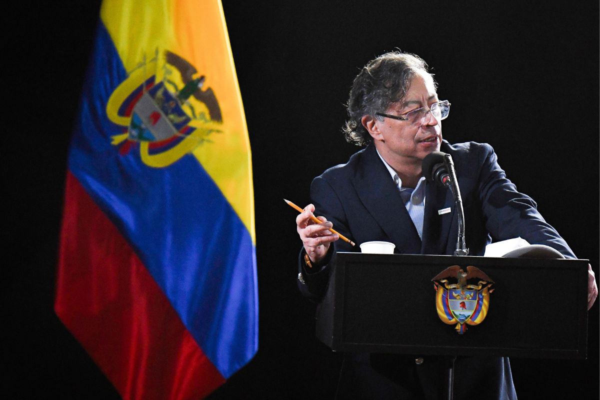 El presidente Gustavo Petro ordenó enviar una nota de protesta a Estados Unidos tras el trágico suicidio de un joven colombiano detenido por el ICE.