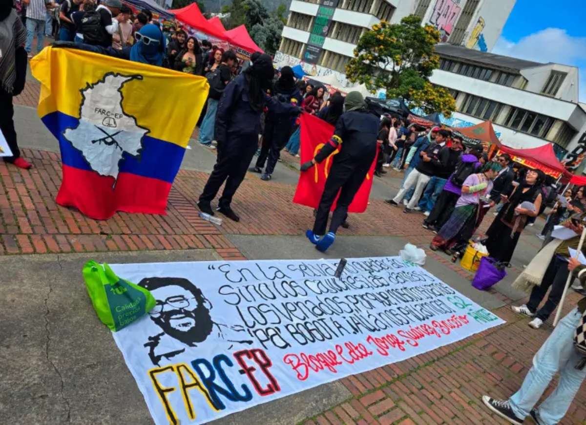 Encapuchados con logos de Calarcá amenazan con explosivo en Universidad Nacional