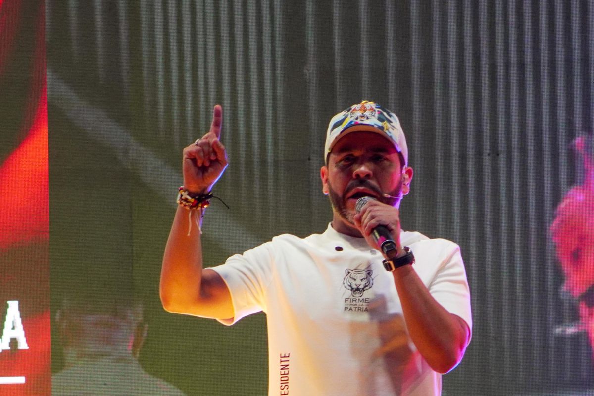 El representante Daniel Briceño anunció en sus redes que votará por Abelardo de la Espriella en la segunda vuelta para enfrentar a Iván Cepeda.