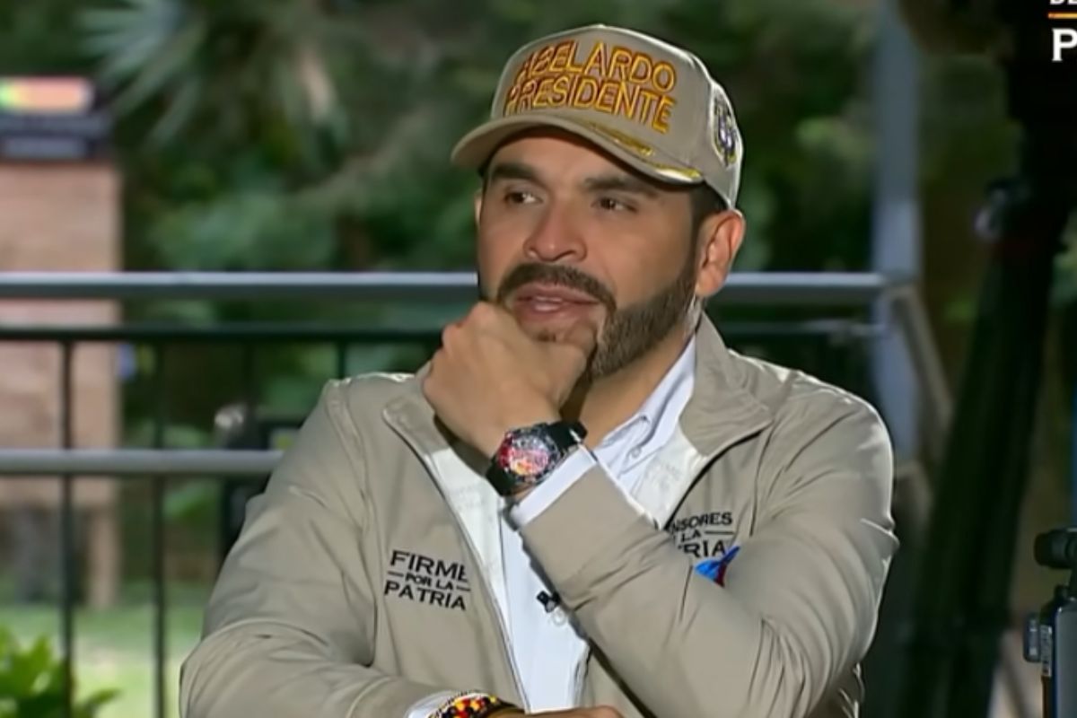 Abelardo de la Espriella manda mensaje de crítica a Roy Barreras
