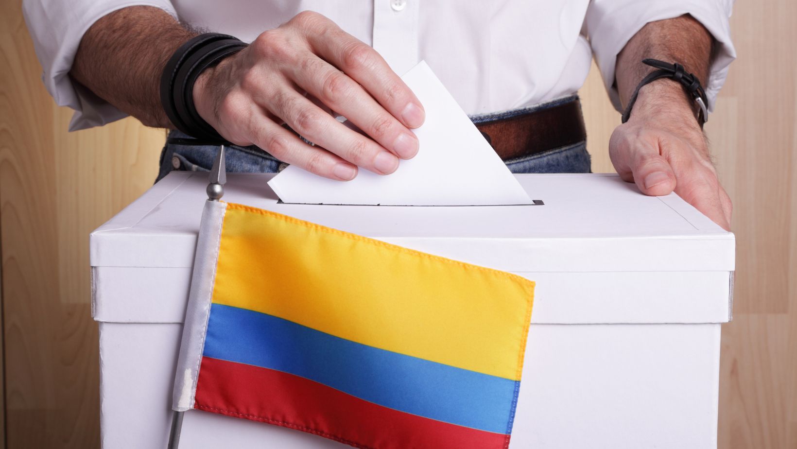 Colombianos en el exterior ya pueden votar en segunda vuelta presidencial