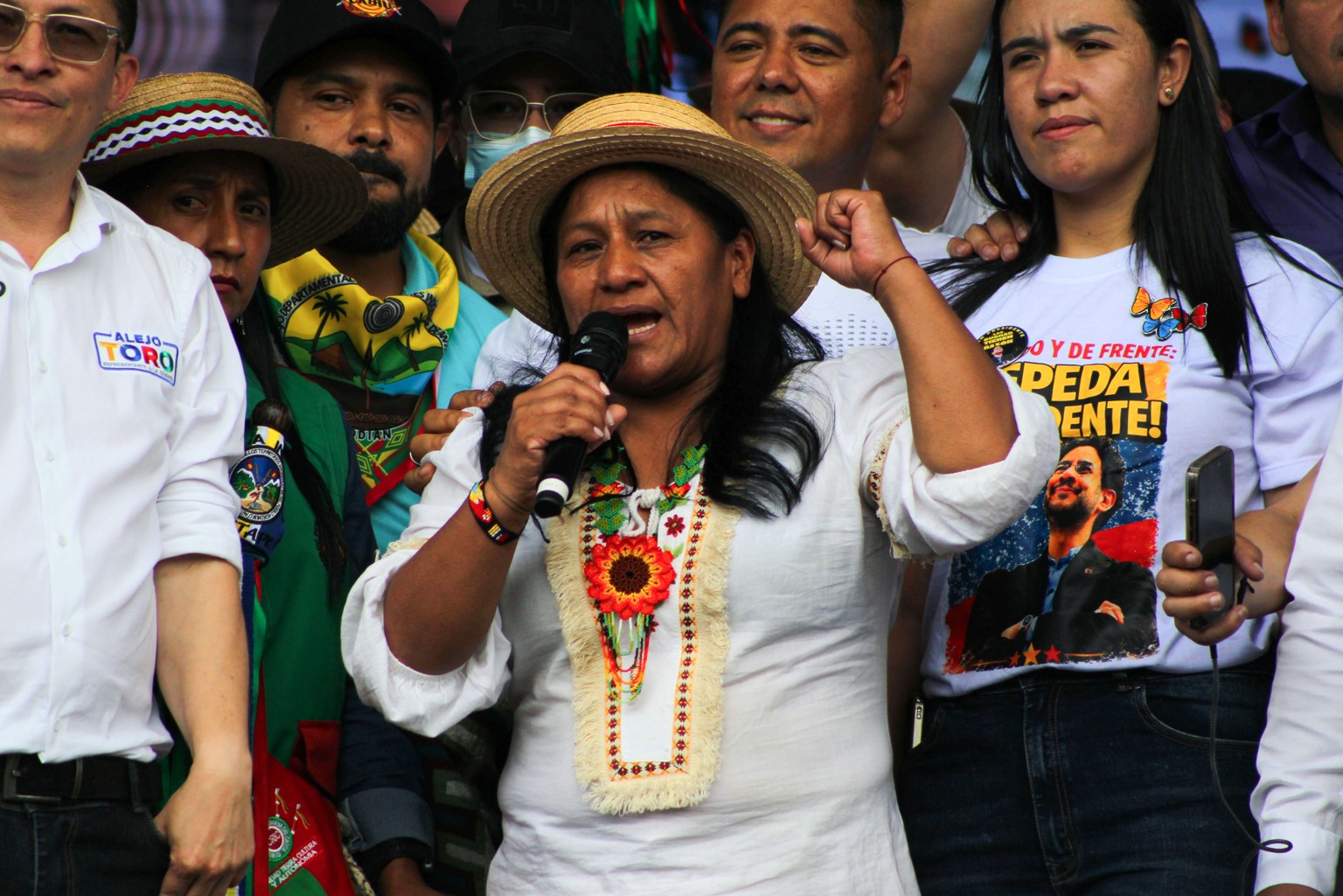Si Iván Cepeda gana, ¿quién asumiría como presidente? ¿Aida Quilcué?