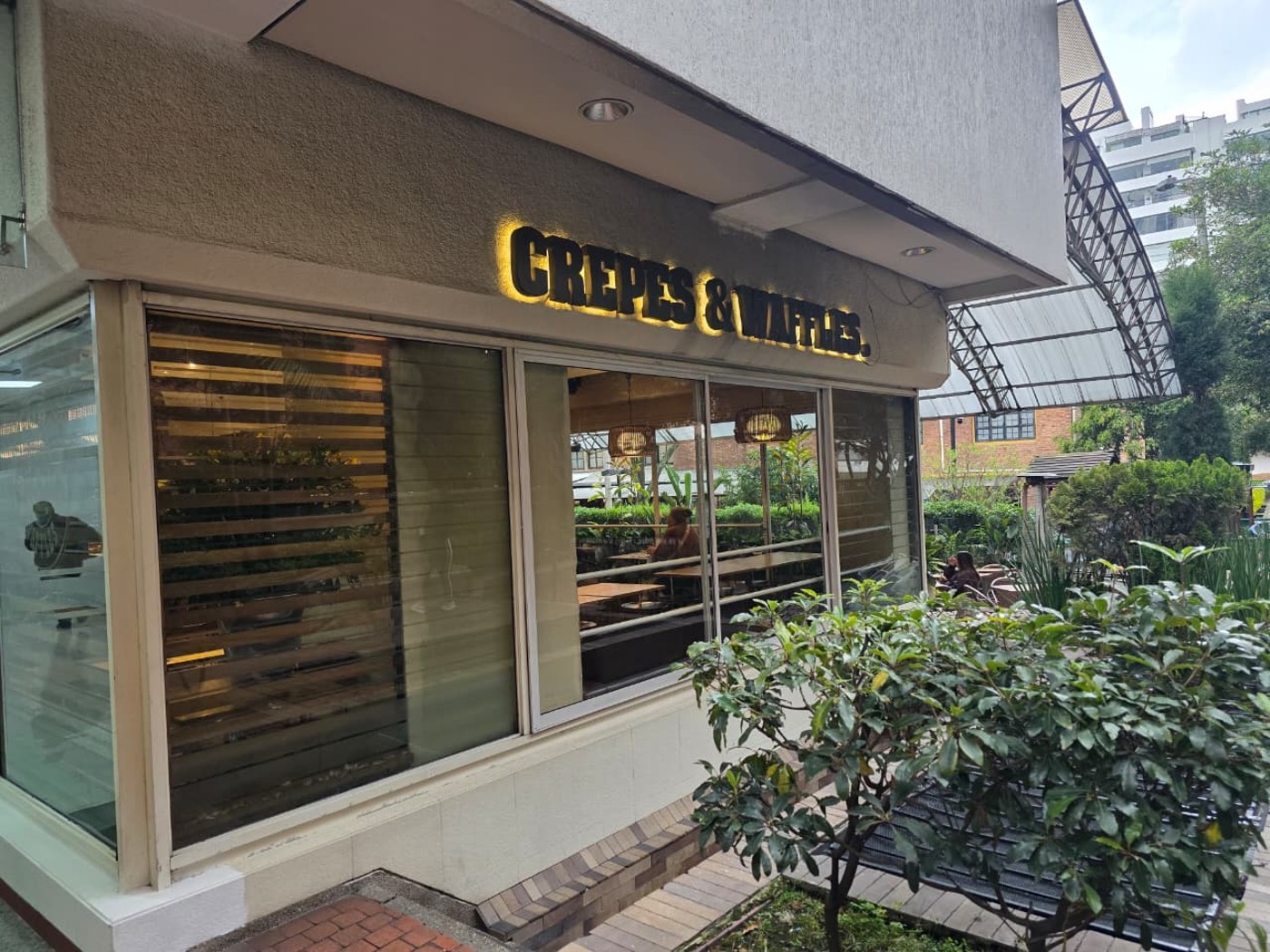 Crepes & Waffles lanza su nuevo helado en Colombia, ricota con naranja siciliana