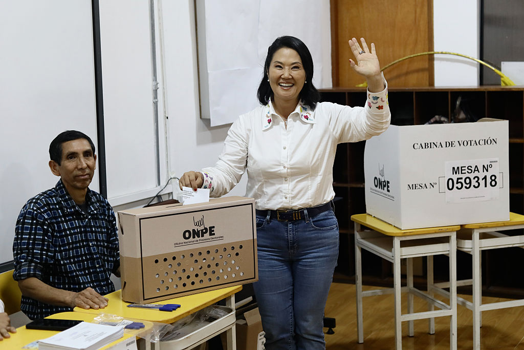 Keiko Fujimori espera ser  presidenta de Perú con ventaja sobre Sánchez del 42 %