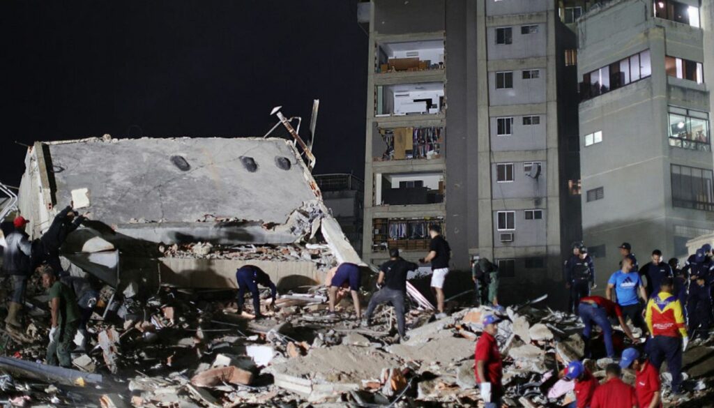 Edificios destruidos en Caracas (Getty)