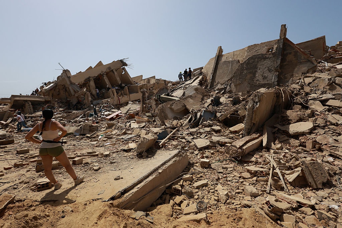 Vista de un edificio luego del terremoto en el estado La Guaira, Venezuela, el 26 de junio de 2026