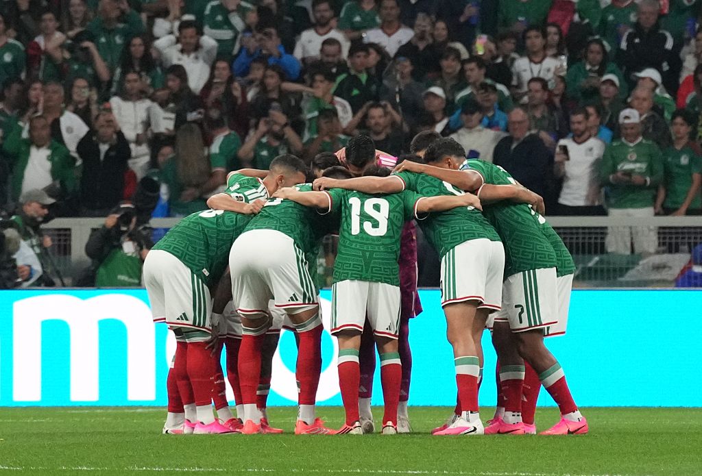 México clasificó a octavos del mundial 2026 con goles de Quiñones y Jiménez