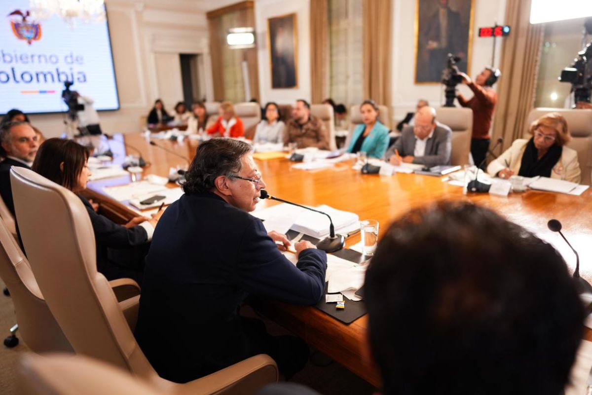 La Procuraduría y la Contraloría General emitieron una fuerte directiva con las reglas del empalme, advirtiendo sanciones penales y fiscales. 
