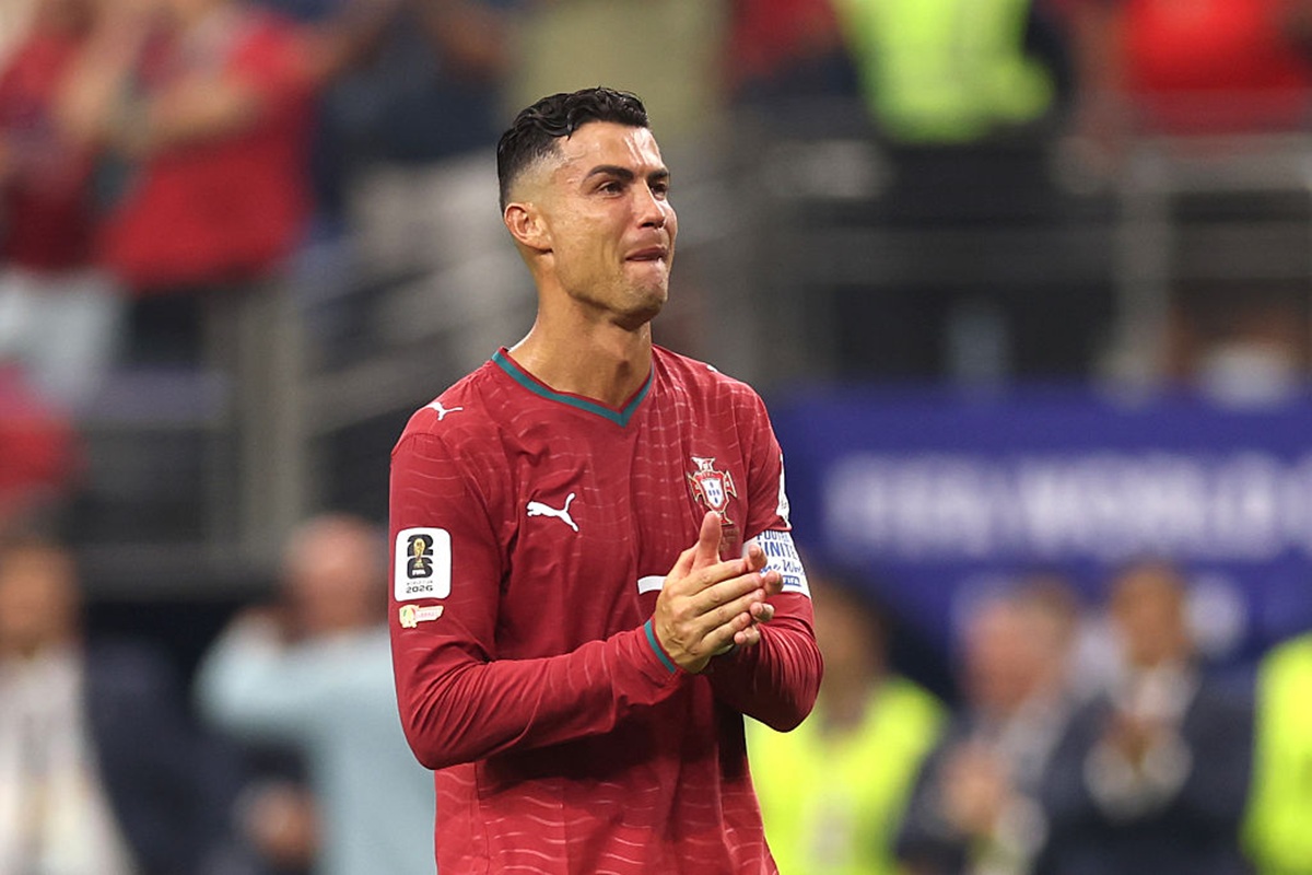 Cristiano Ronaldo, # 7 de Portugal, llora luego de la derrota de su equipo por 0-1 en el partido de octavos de final de la Copa Mundial de la FIFA 2026 contra España en el Dallas Stadium el 6 de julio de 2026 en Arlington, Texas