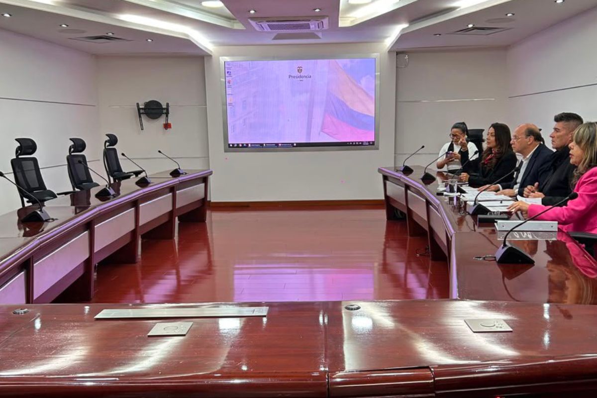 Conozca los detalles y las movidas secretas detrás de la suspensión del empalme entre Gustavo Petro y Abelardo De la Espriella. 