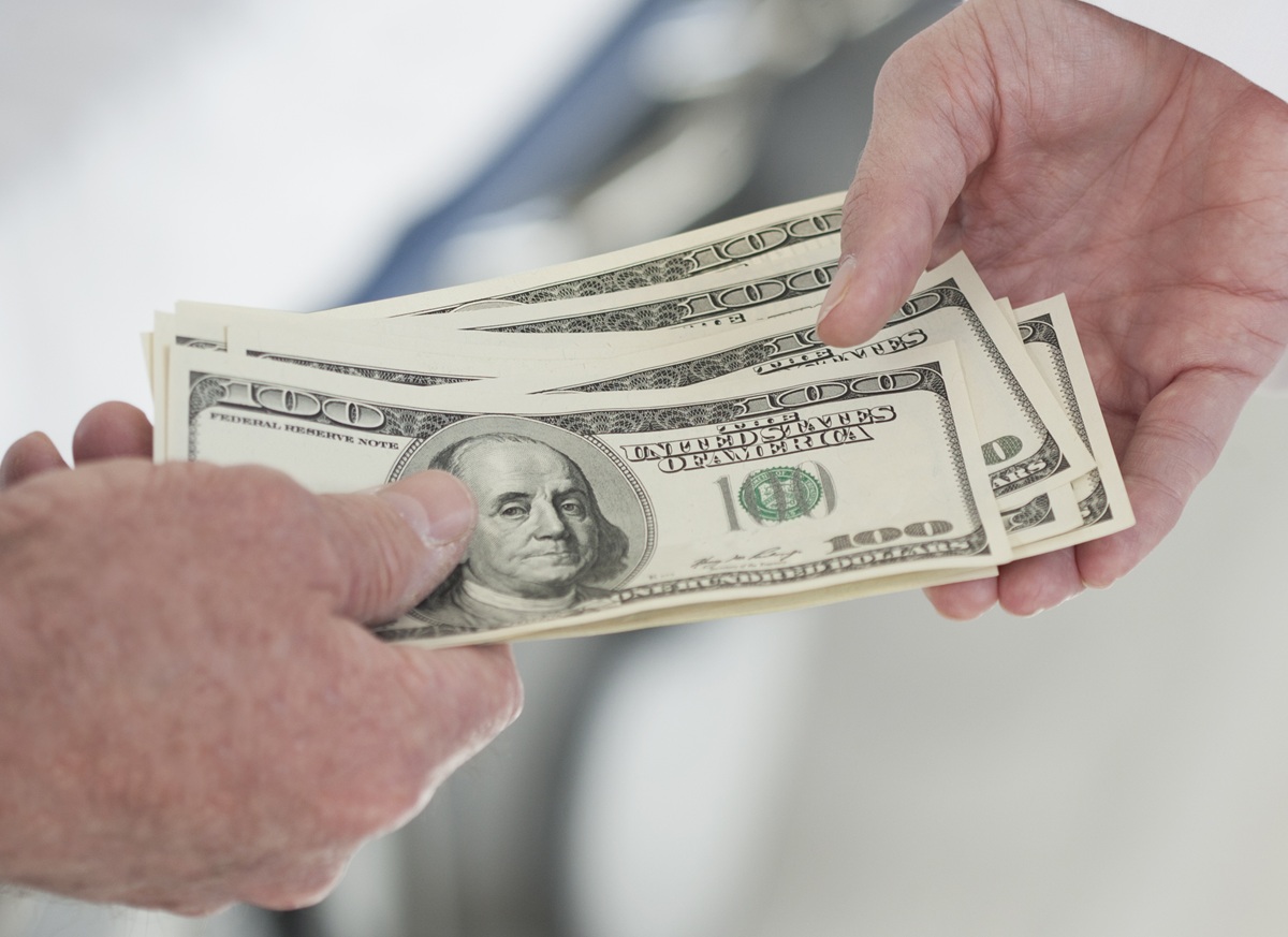 Dólar en Colombia hoy siguió bajando y se mantiene abajo de los 3.300 pesos