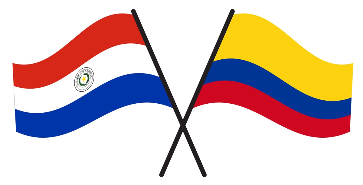 Banderas de Paraguay y Colombia