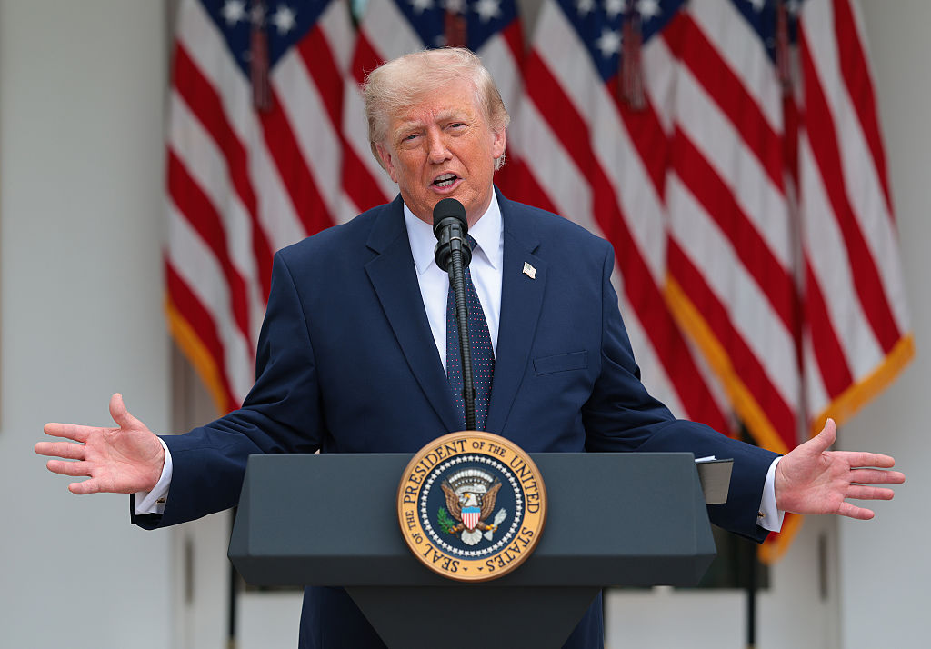 Trump lanza dura acusación contra China sobre robo de datos en elecciones 2020