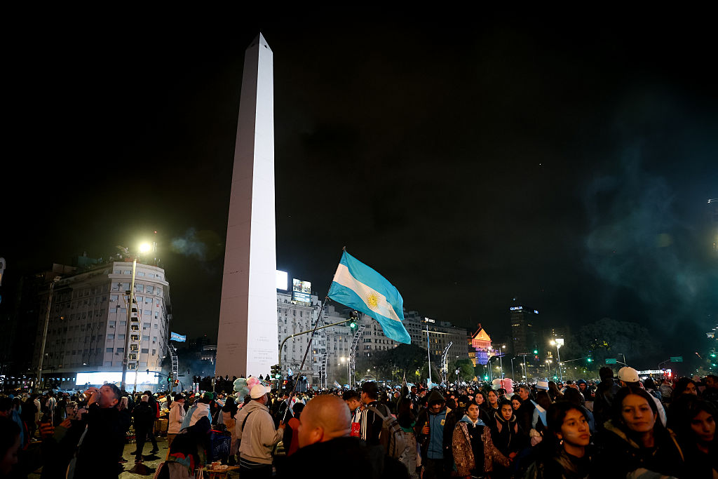 Disturbios en Buenos Aires: Caos en Obelisco por derrota de Argentina España