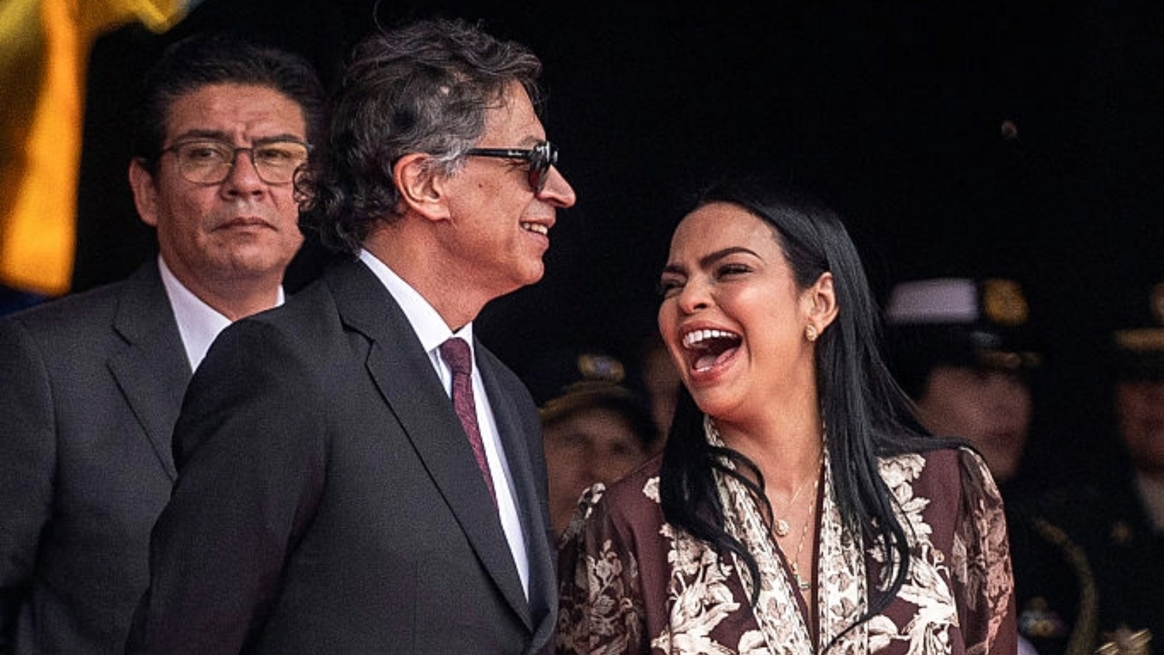 Quién es la mujer que estaba con Gustavo Petro en día de independencia 
