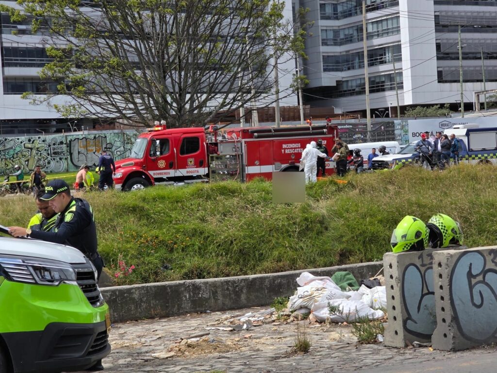 Así se vio la calle 127 de Bogotá, luego de que hallaran sin vida a un hombre en el canal Callejas / Imagen suministrada a Pulzo