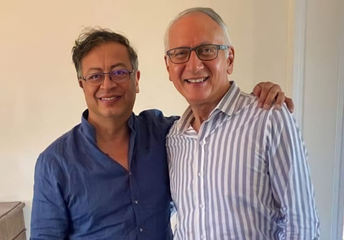 Petro da honroso premio a Jaramillo, quien dejó el sistema de salud en UCI