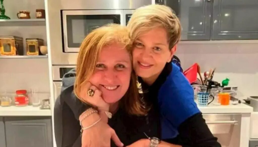 Eva Ferrer y Verónica Alcocer Twitter Verónica Alcocer