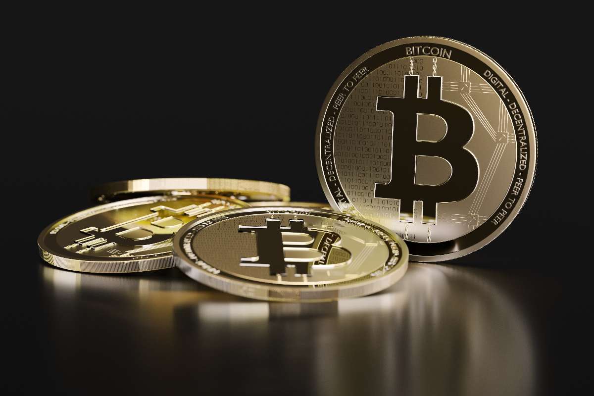 Cómo invertir en bitcoin sin tanto riesgo en Colombia: lanzan nueva alternativa
