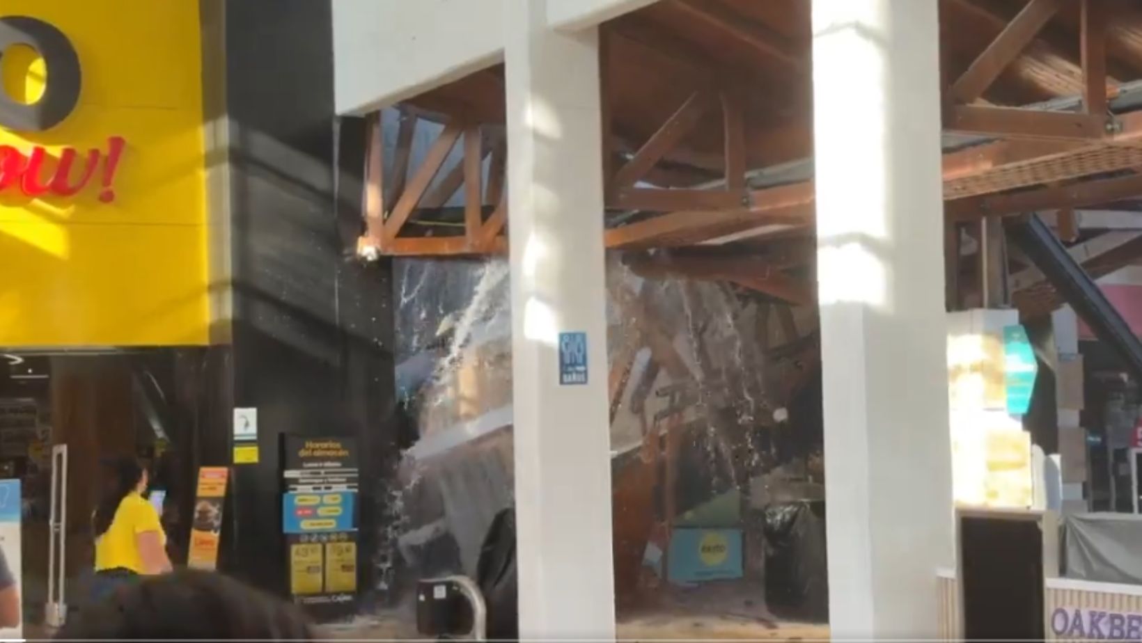Centro comercial en Jamundí tuvo graves afectaciones por el temblor hoy