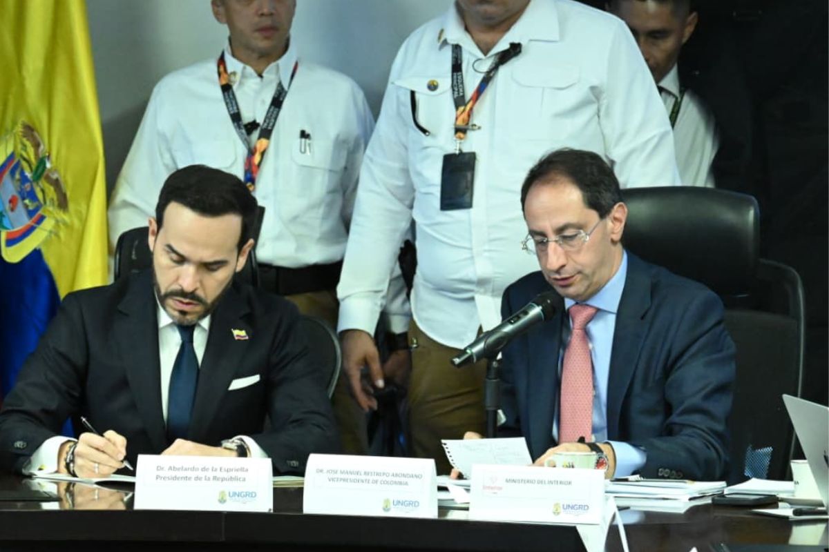 Conozca los detalles de la declaratoria de emergencia económica en Colombia tras el sismo de 7.4, los créditos internacionales y los alivios tributarios. 