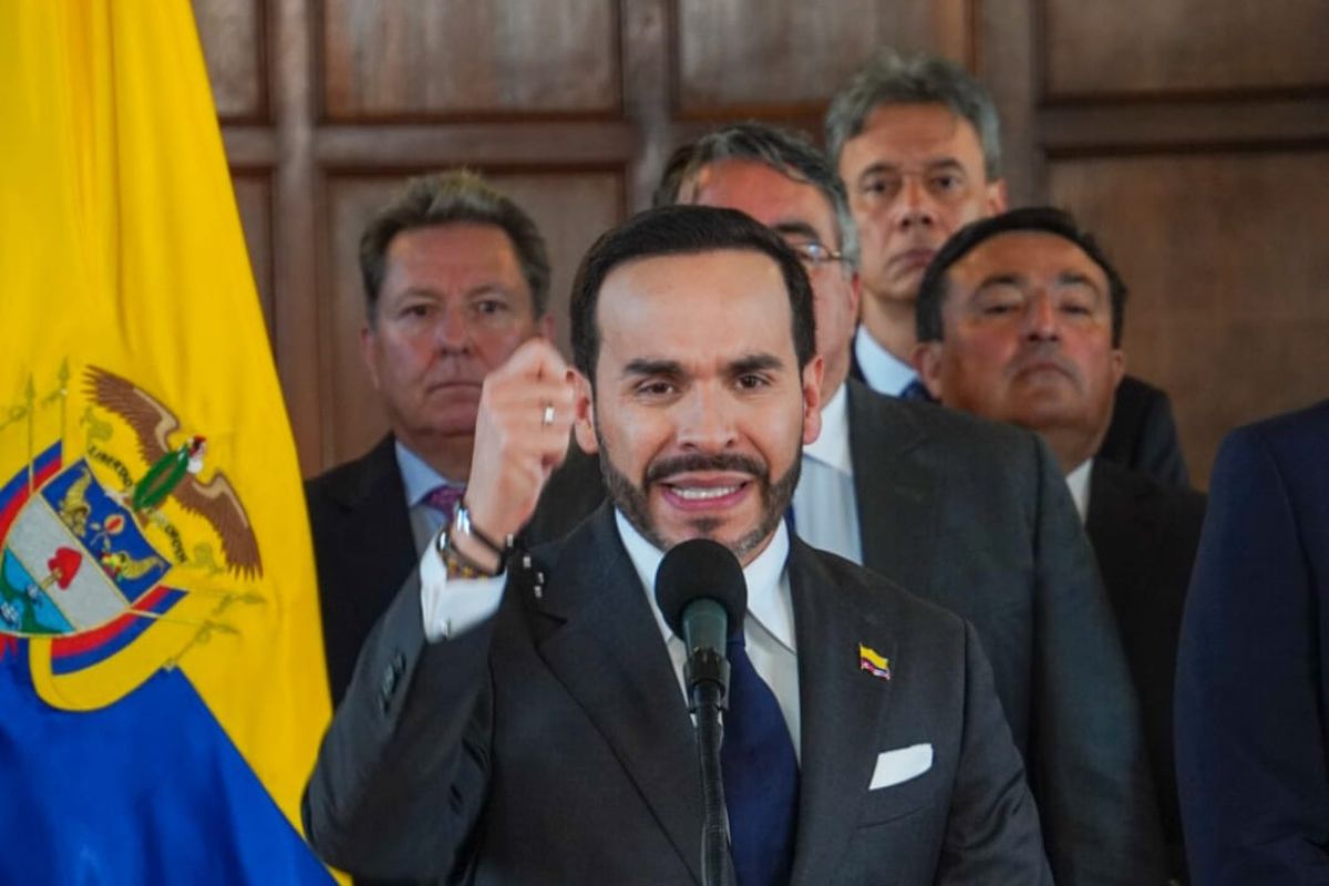 De la Espriella anuncia cambios en embajadas de Colombia con ProColombia y tumba nombramientos hechos por Petro. 
