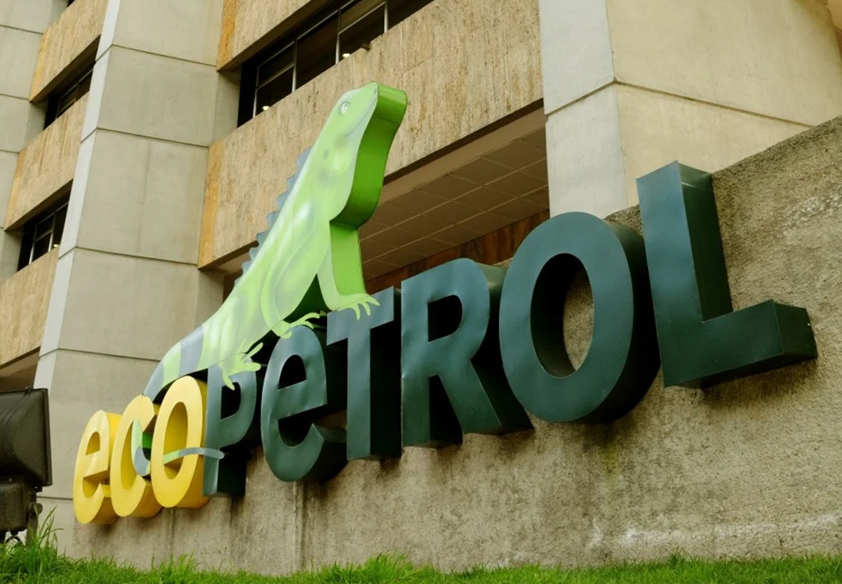 De la Espriella prepara una jugada en Ecopetrol: saldrían fichas de Petro
