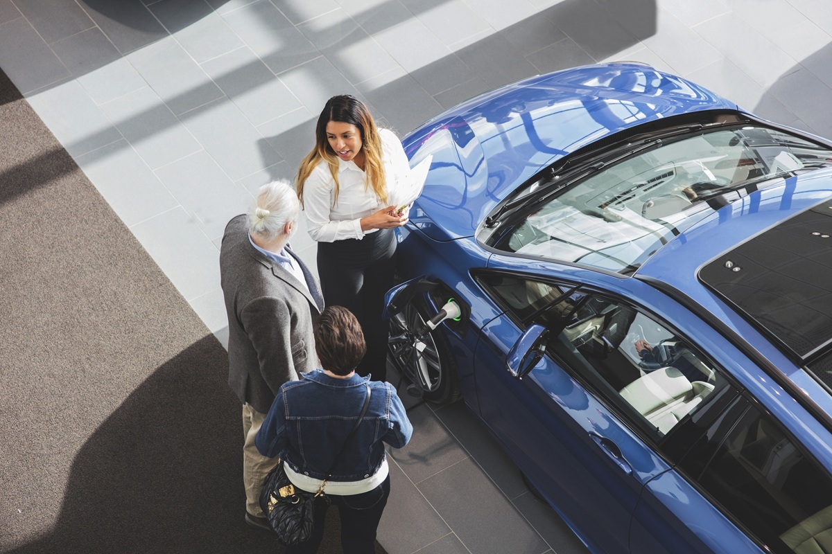 Colombia acelera con fuerza: venta de carros nuevos crece un 45 %