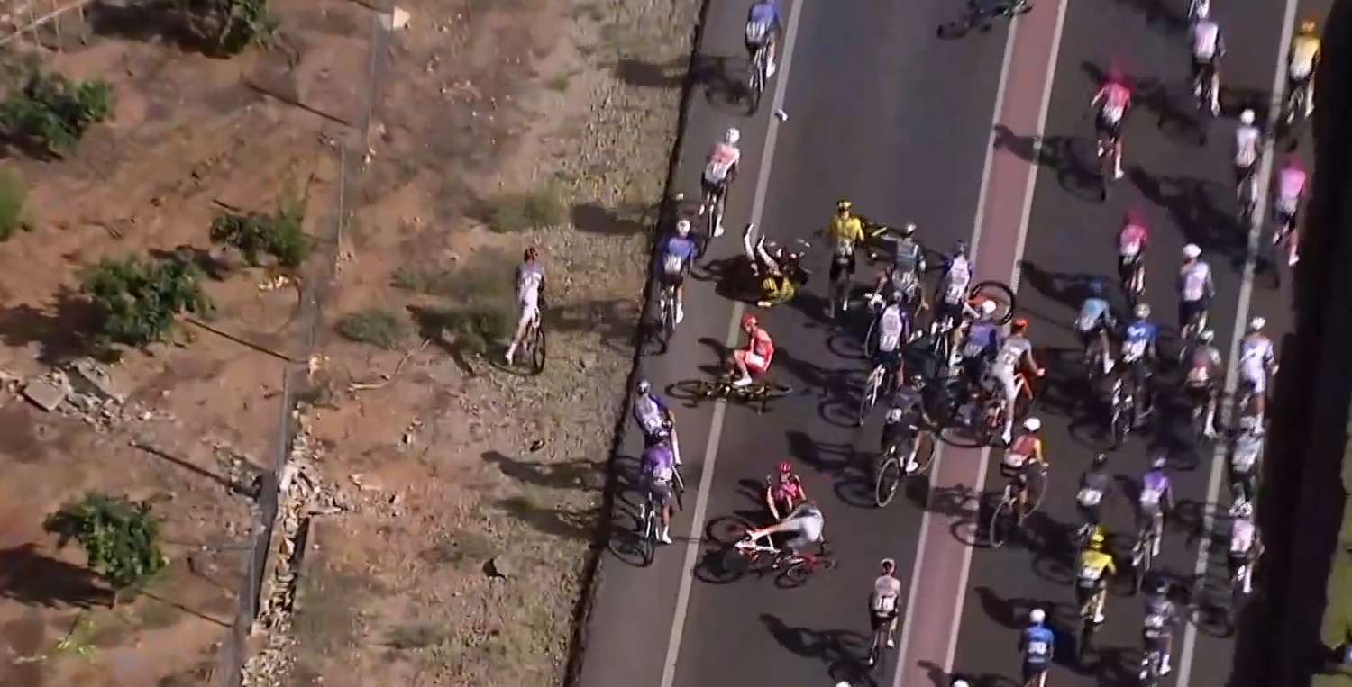 Vuelta a España 2026: video de fuerte caída de Tadej Pogacar y hay nuevo líder