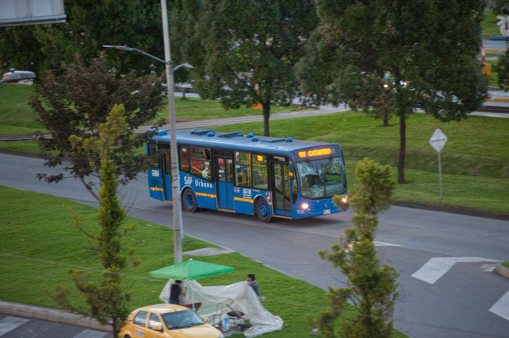 Intentan linchar a conductor del Sitp tras accidente que dejó muerto en Bogotá