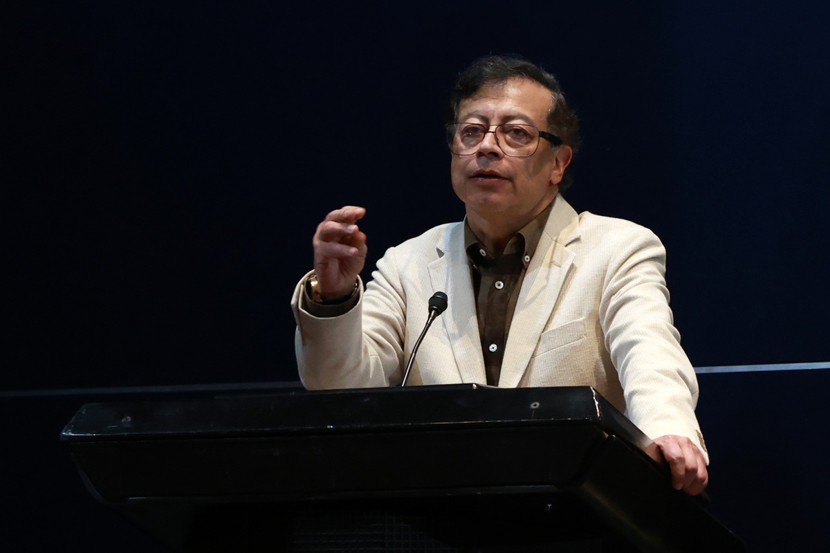Gustavo Petro, molesto por operativo contra alias 'Bendito menor'
