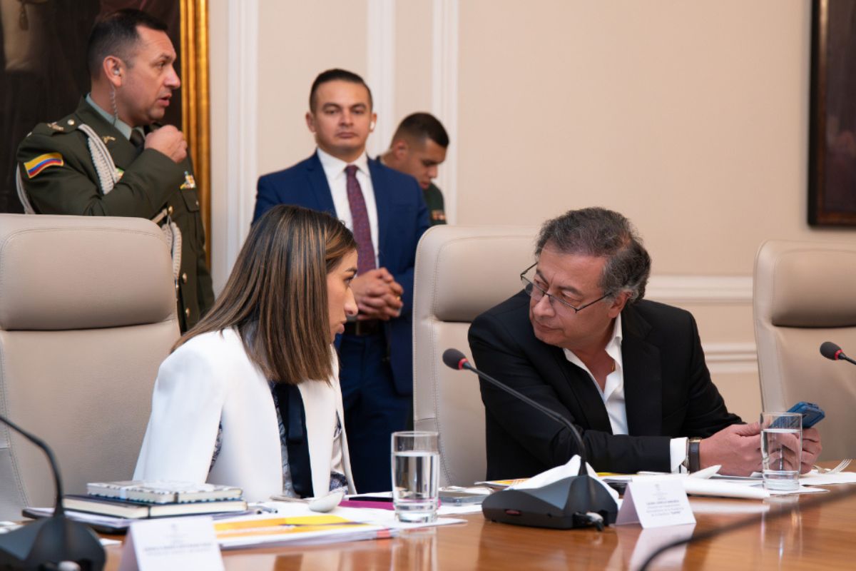 Una serie de traspiés políticos y judiciales golpea a varias de las figuras más destacadas del petrismo, desde Petro y Laura Sarabia hasta Alex Flórez.