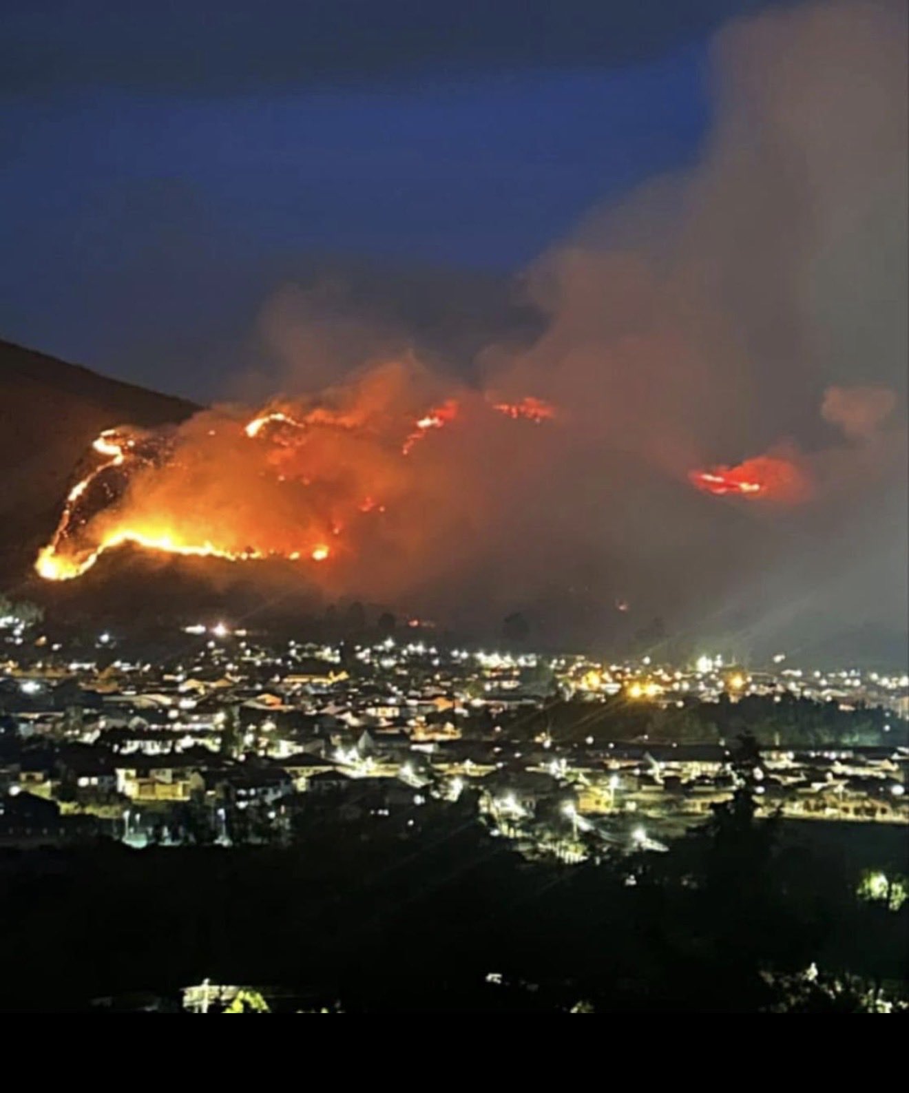 Incendio en Villa de Leyva: alerta del presidente Abelardo de la Espriella
